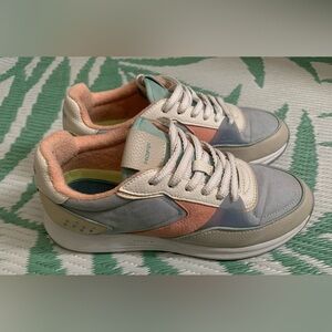 HOFF District Bandra trainers sneakers